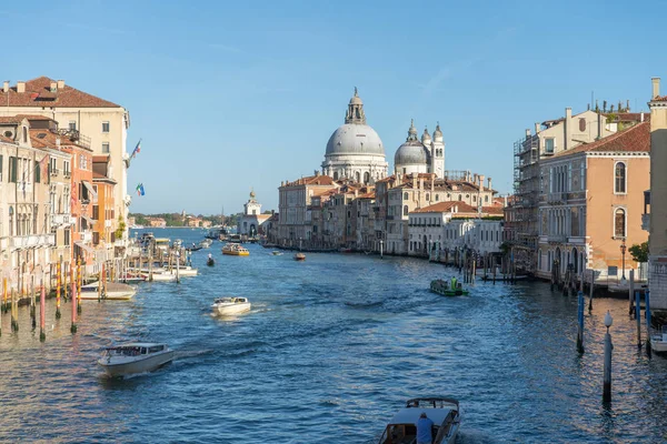 Büyük Kanal Bazilika Santa Maria Della Salute Manzarası Seyahat Fotoğrafı — Stok fotoğraf