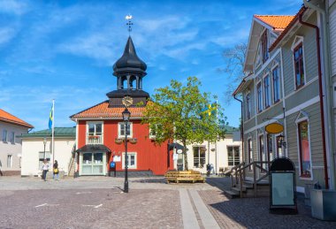 Trosa 'nın merkez meydanı. Tipik bir İsveç köyü. İsveç. İskandinavya