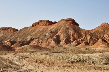 Zhangye, Gansu, Çin 'in ulusal geopark' ında Danxia kırmızı kumtaşı