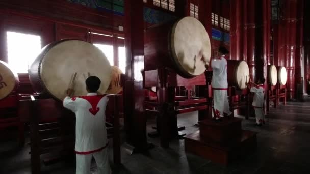 中国北京 2019年6月 鼓楼鼓楼鼓楼内鼓手展览 — 图库视频影像