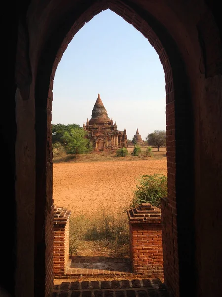 Antiguo templo de Bagan y ruinas en Myanmar —  Fotos de Stock