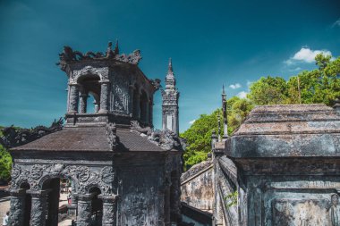 Hue imparatorluk sarayı ve Vietnam Kraliyet Mezarları