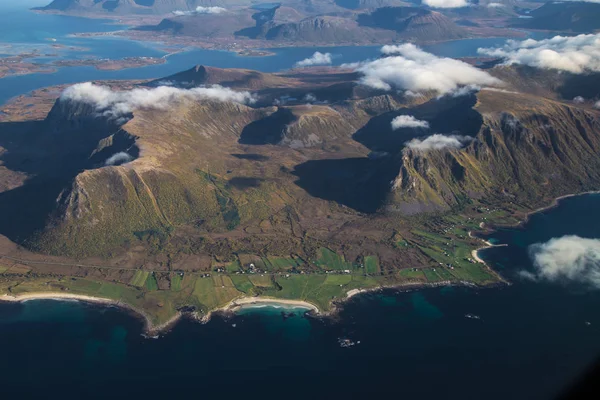 Vedute di Lofoten dall'aereo, in Norvegia — Foto Stock