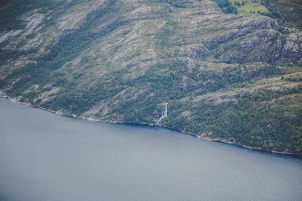 Vistas da rocha púlpito em Stavenger, na Noruega — Fotografia de Stock