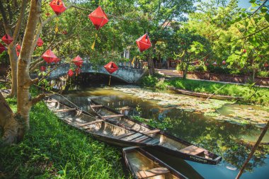 Hue imparatorluk sarayı ve Vietnam Kraliyet Mezarları