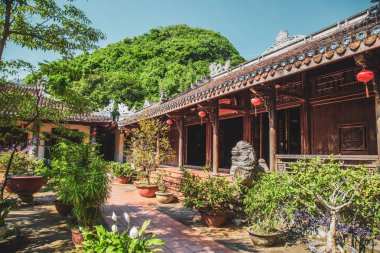 Danang, Orta Vietnam'da mermer dağlar manzarası