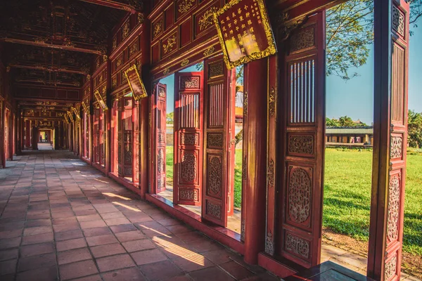 Hue imperial palace and Royal Tombs in Vietnam — Stock Photo, Image