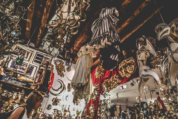 Ansichten von Straßen und Kanälen in Venedig — Stockfoto