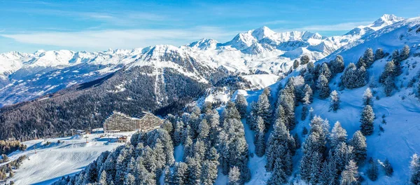 Fransız Alpleri'nde yukarıdan La Plagne — Stok fotoğraf