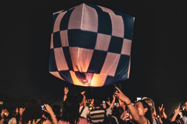 Fenerler festivali, Tayland Chiang Mai Yee Peng ve Loy Khratong