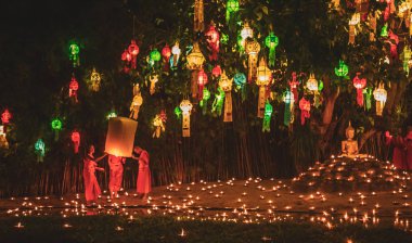 Fenerler festivali, Tayland Chiang Mai Yee Peng ve Loy Khratong