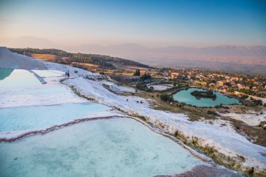 Türkiye Hierapolis'te Pamukkale havuz terasları