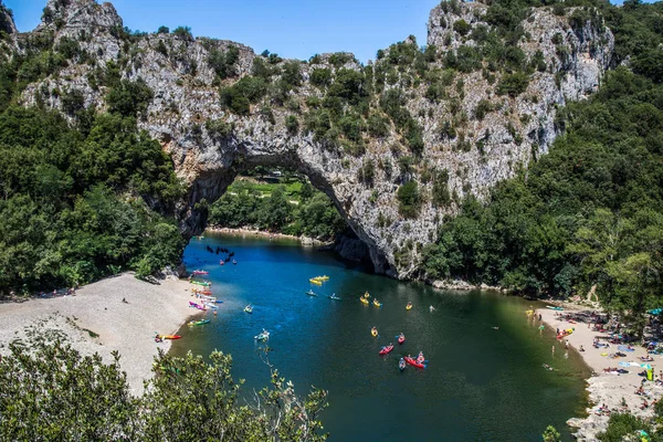 Kayak Ardeche dall'alto nel sud-est della Francia — Foto Stock