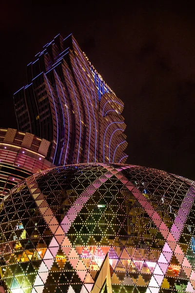 Street views and casinos of Macau by night — Stock Photo, Image