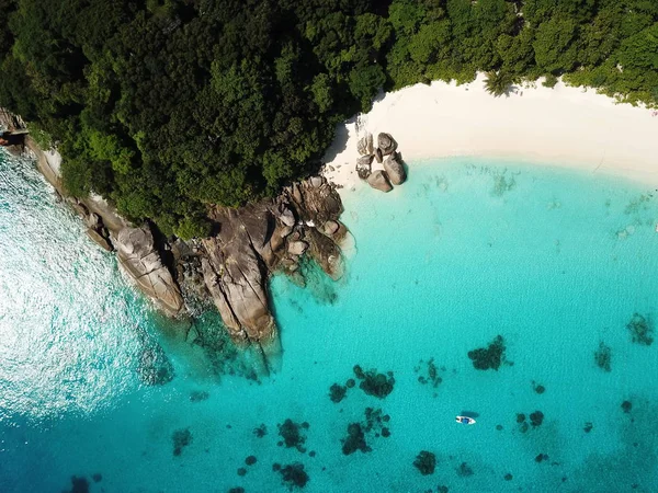 Vista aérea da ilha Similan na Tailândia — Fotografia de Stock