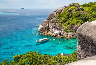 Tayland, plaj ve yukarıdan Similan ada manzarası