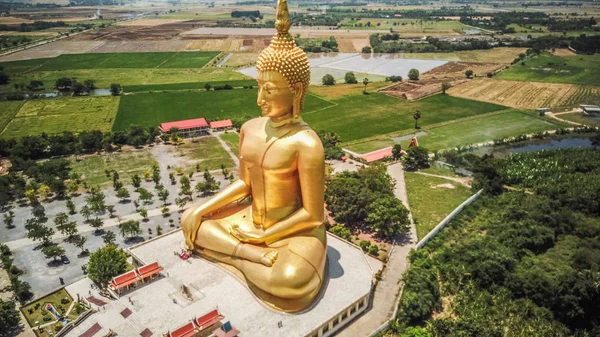 Wat Muang hava manzarası, Tayland 'daki en büyük Buda heykeli.