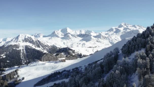 Luftutsikt Över Plagne Franska Alperna — Stockvideo