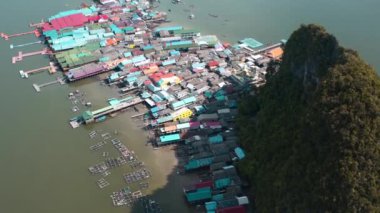 Phang Nga, Tayland 'da yüzen balıkçı köyü