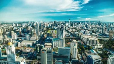 Tayland 'da Bangkok sokağı ve tapınak zamanı