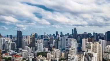 Tayland 'da Bangkok sokağı ve tapınak zamanı