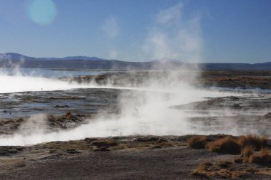Salar de Uyuni, Bolivya'nın güneybatısında And Lar arasında