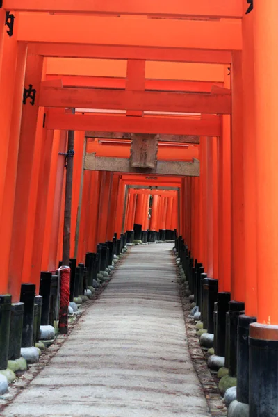 Fushimi Inari taisha mil santuários em Kyoto Japão — Fotografia de Stock