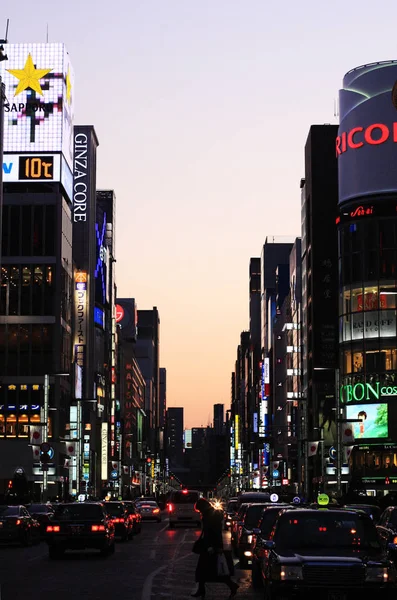 Sokaklar ve Tokyo manzarası, Japonya yoğun sermaye — Stok fotoğraf