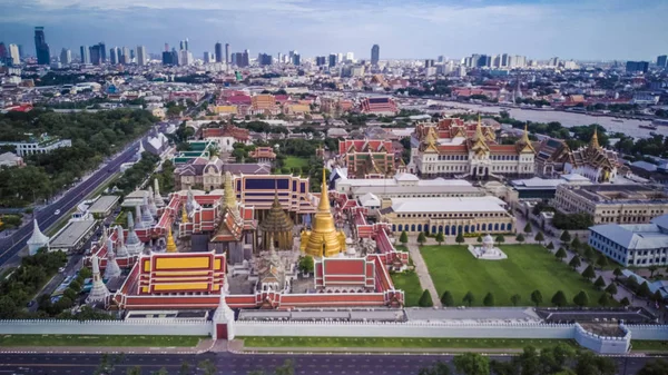 Templos de cima, Grand Palace, Wat Pho, Wat Arun, em Bangkok, Tailândia — Fotografia de Stock