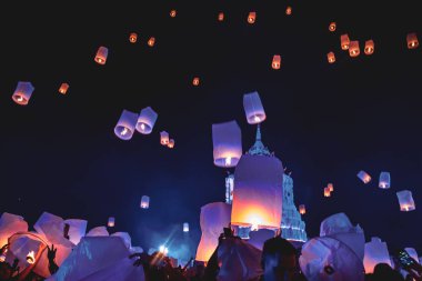 Fenerler festivali, Tayland Chiang Mai Yee Peng ve Loy Khratong