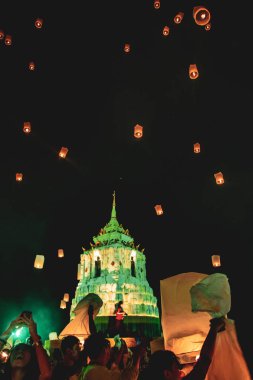 Fenerler festivali, Tayland Chiang Mai Yee Peng ve Loy Khratong