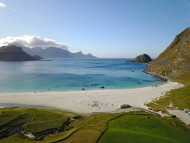 Norveç'te Bleik yakınlarındaki Matind Dağı'ndan drone manzaraları