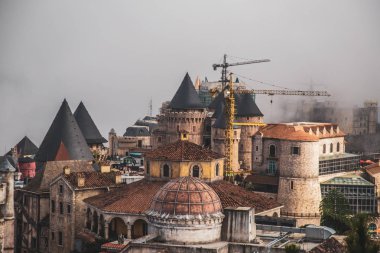 Fransız Köyü ve Çin tapınağı Bana Hills, Sun World, Danang, Orta Vietnam