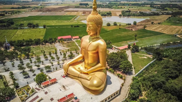 Wat Muang hava manzarası, Tayland 'daki en büyük Buda heykeli.