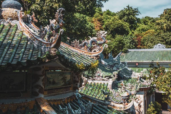 Danang, Orta Vietnam'da mermer dağlar manzarası