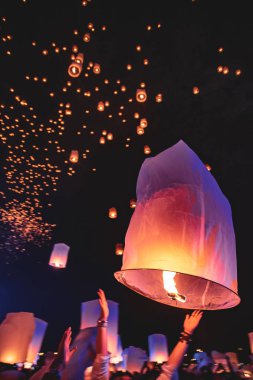 Fenerler festivali, Tayland Chiang Mai Yee Peng ve Loy Khratong