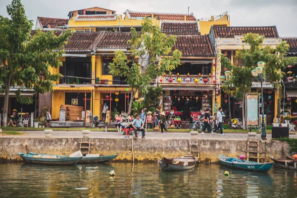 Hoi An calles y canales en el centro de Vietnam —  Fotos de Stock