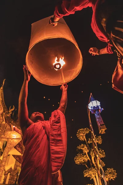 Lanternas festival, Yee Peng e Loy Khratong em Chiang Mai, na Tailândia — Fotografia de Stock