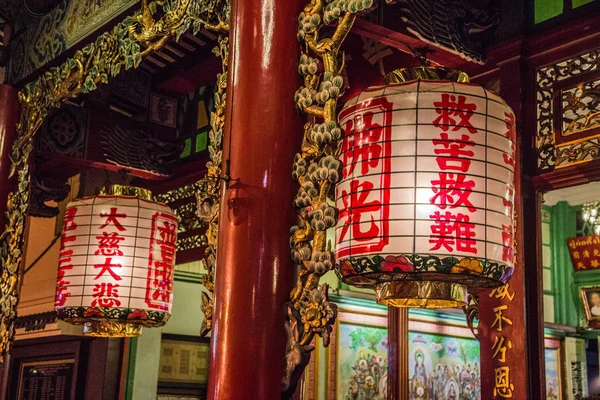 Chinatown Çin tapınağı gece manzarası, Bangkok, Tayland