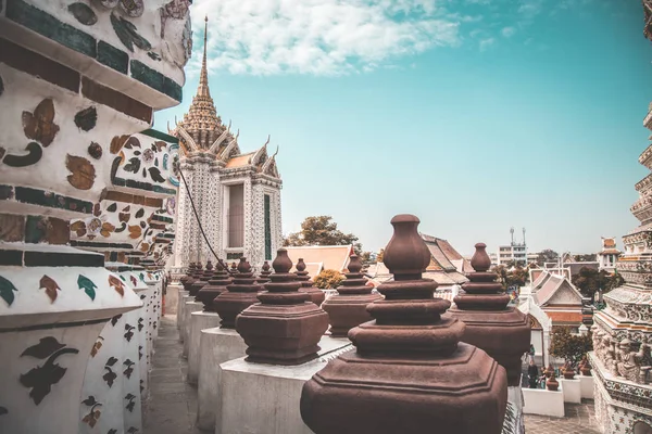View of Wat Arun temple in Bangkok Thailand — стоковое фото