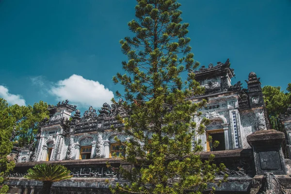Palacio imperial de Hue y Tumbas Reales en Vietnam — Foto de Stock