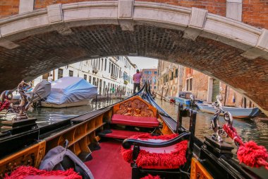 Venedik İtalya 'daki cadde ve kanalların manzarası