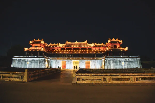 Hue císařského paláce a královské hrobky ve Vietnamu — Stock fotografie