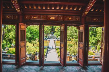 Hue imparatorluk sarayı ve Vietnam Kraliyet Mezarları