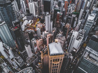 Yukarıdan Hong Kong şehir, antenler şehir manzarası