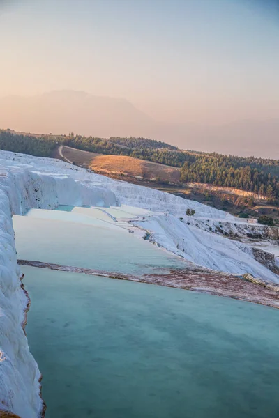 Pamukkale poolterrasser i Hierapolis i Turkiet — Stockfoto