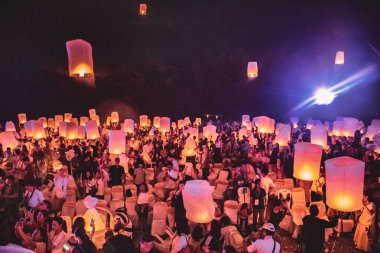 Fenerler festivali, Tayland Chiang Mai Yee Peng ve Loy Khratong