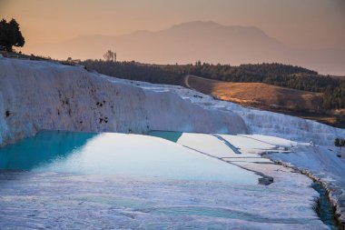 Türkiye Hierapolis'te Pamukkale havuz terasları