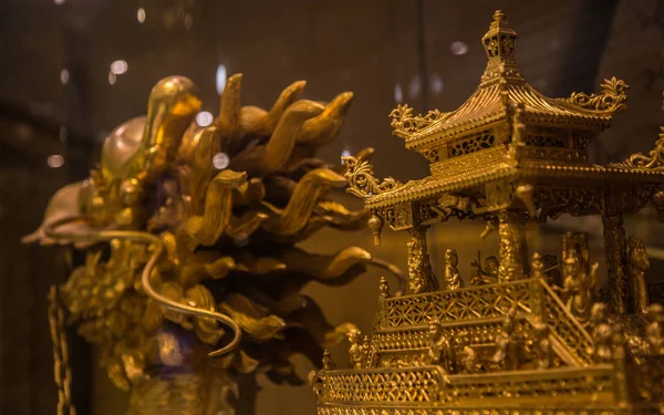 Gece Macau sokak manzarası ve kumarhaneleri