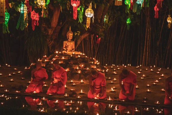 Lanternas festival, Yee Peng e Loy Khratong em Chiang Mai, na Tailândia — Fotografia de Stock